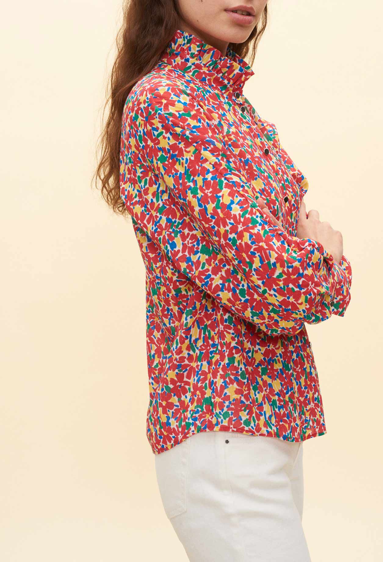 Bluse mit viktorianischem Kragen