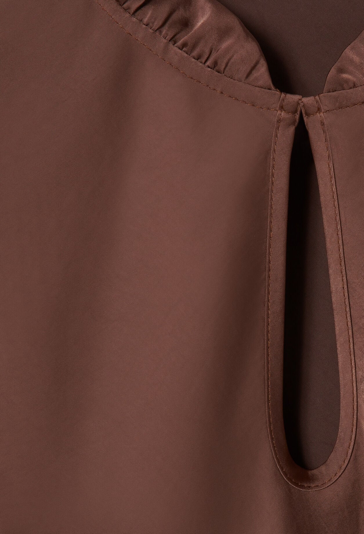 Flie&szlig;endes Midi-Kleid