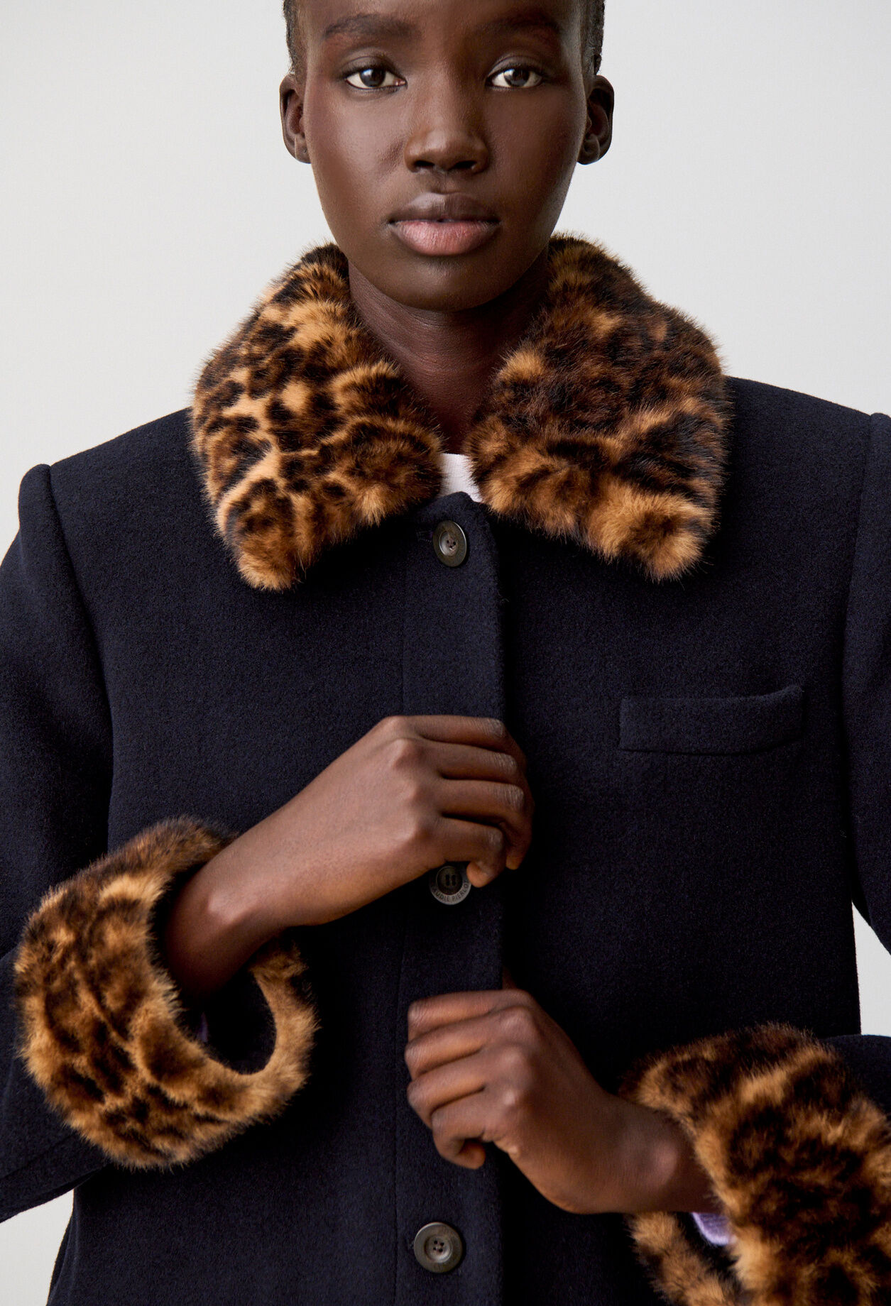 Langer Wollmantel Leopardenmuster