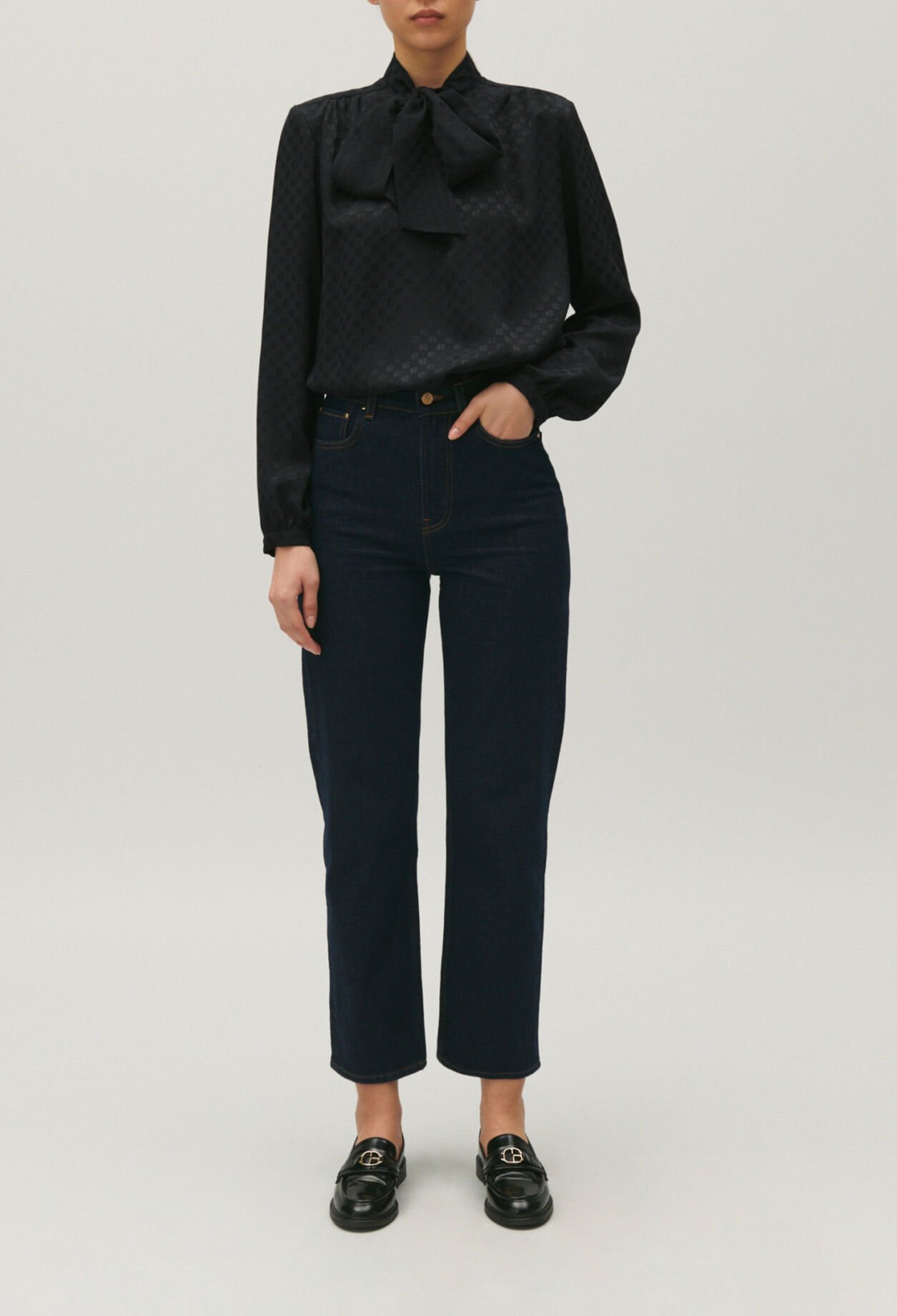 Hemdbluse mit Lavallière-Kragen