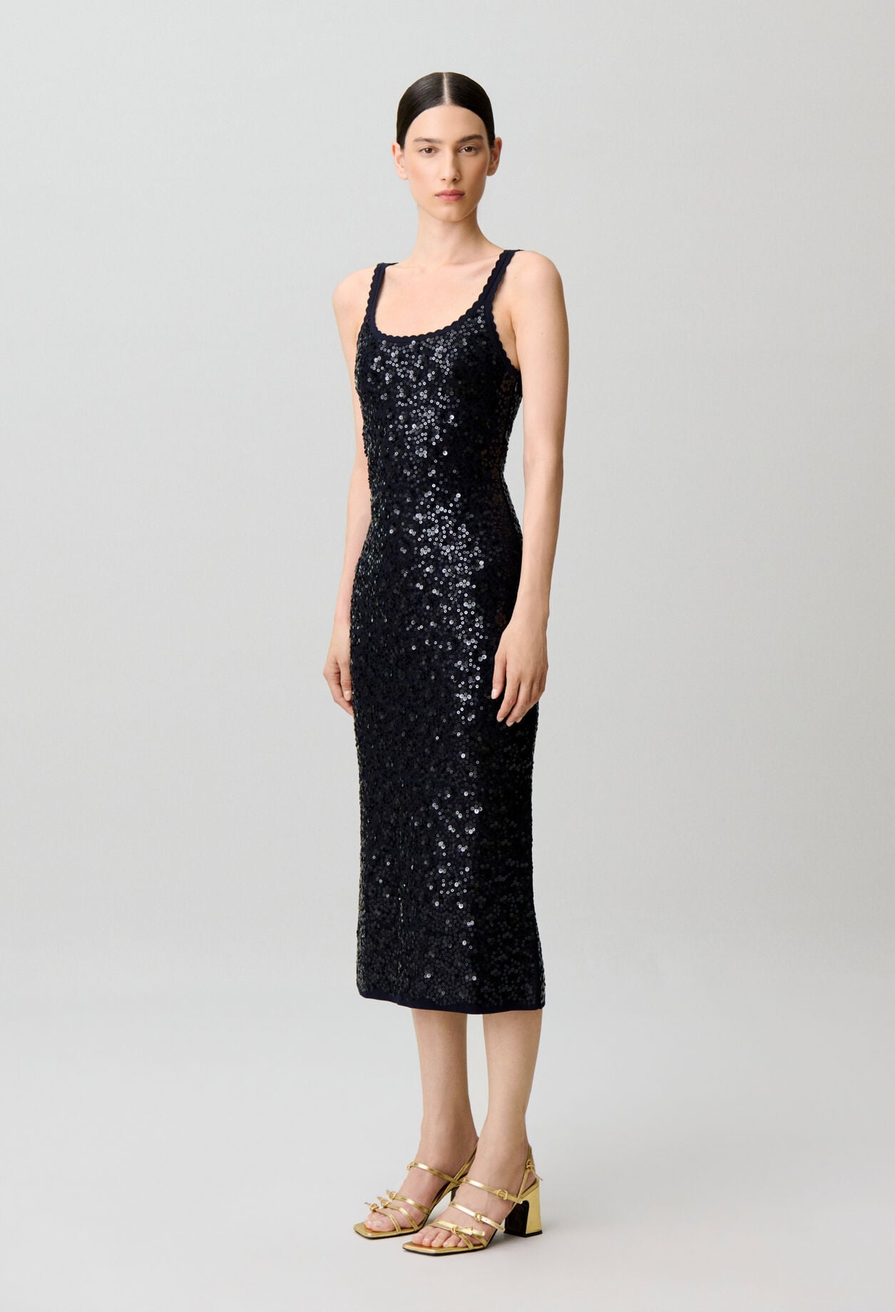 Langes Strickkleid mit Pailletten