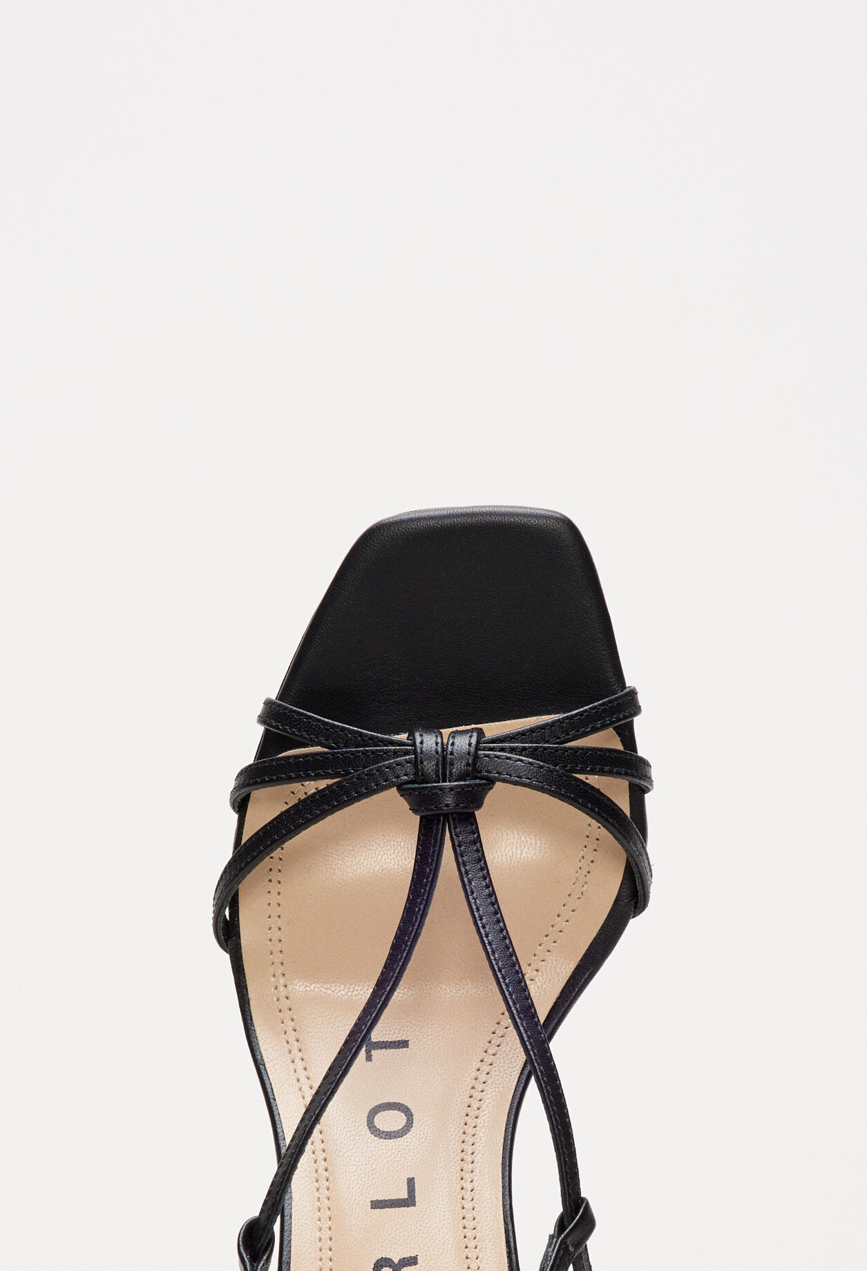 Sandalen mit Absatz