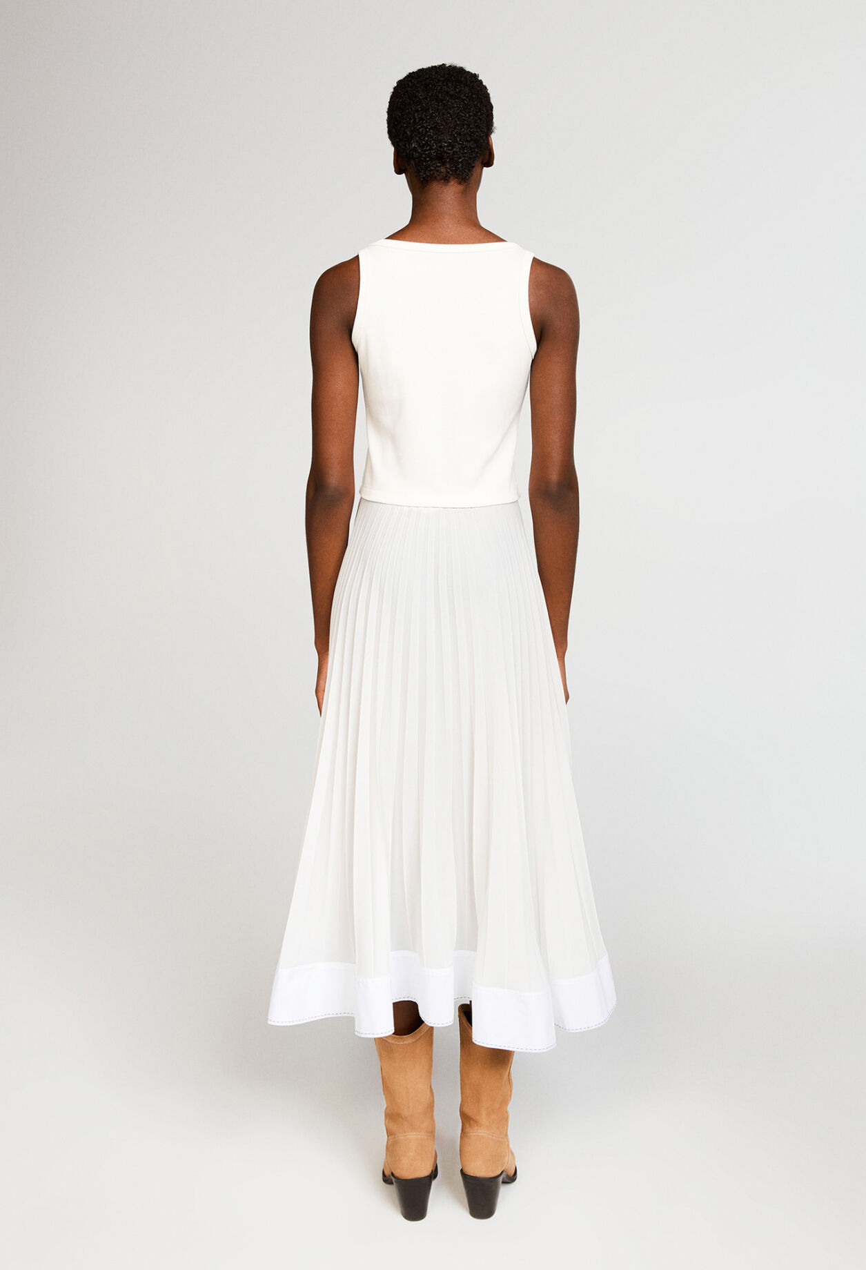 Langes Kleid aus Bimaterial