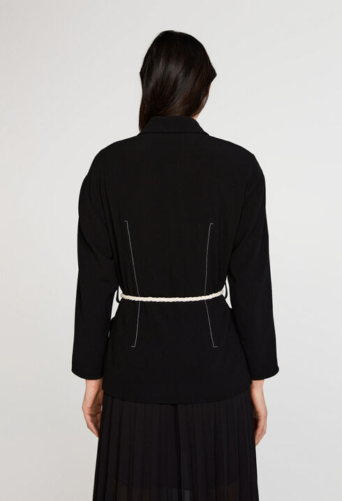 Gegürtete Jacke