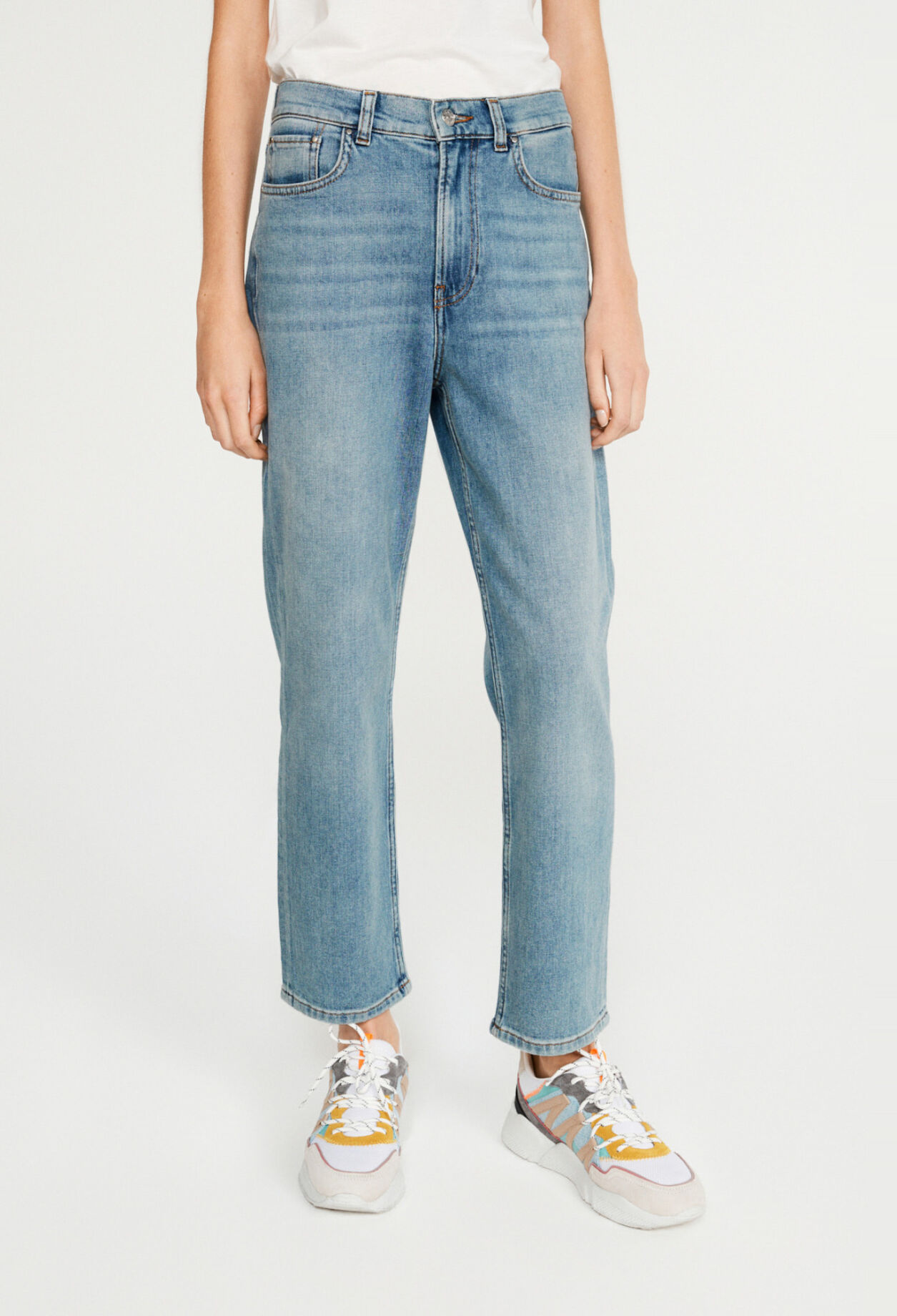 Verwaschene Blue-Jeans in Bio-Baumwolle