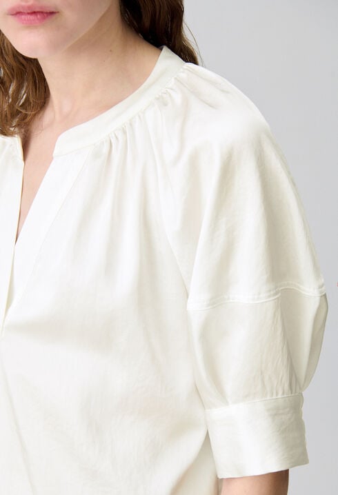 Fließende Bluse mit Tunesien-Kragen