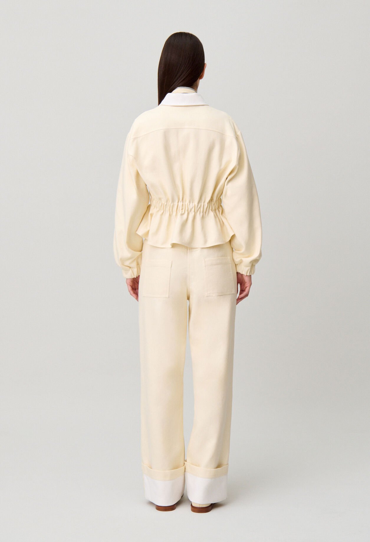 Taillierte Jacke in Vanille