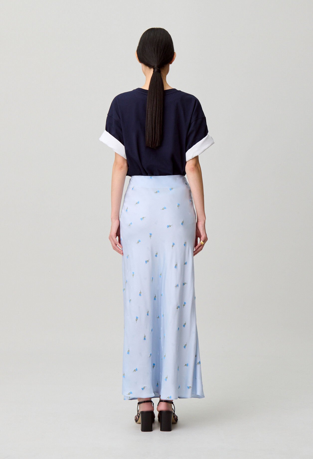 Satinrock mit Blumenmuster