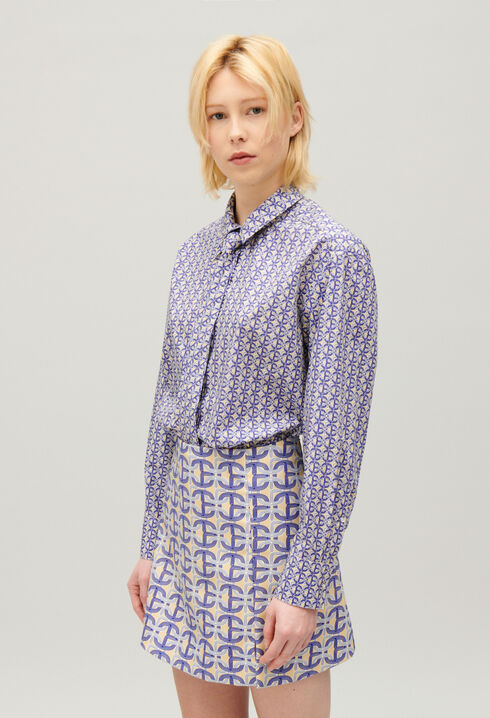 Kurzer Trapez-Rock mit Monogramm