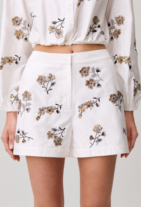 Gebl&uuml;mte kurze Shorts