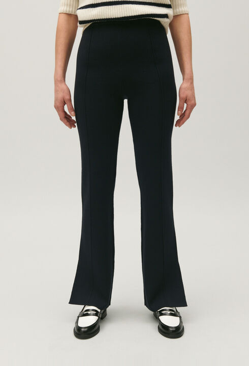 Gerade Hose mit Knöchelschlitz