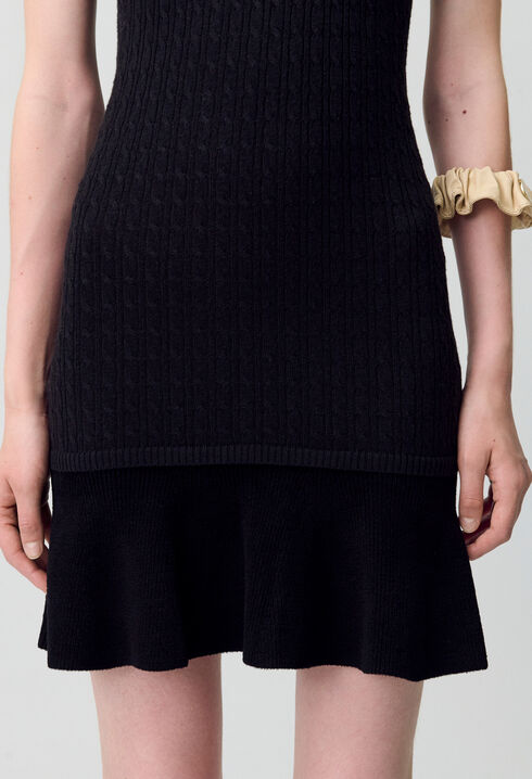 Rollkragen-Strickkleid