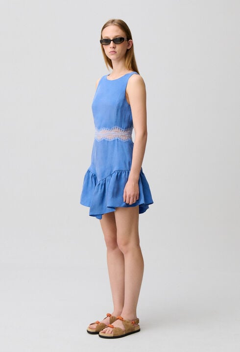 Flie&szlig;endes kurzes Spitzenkleid