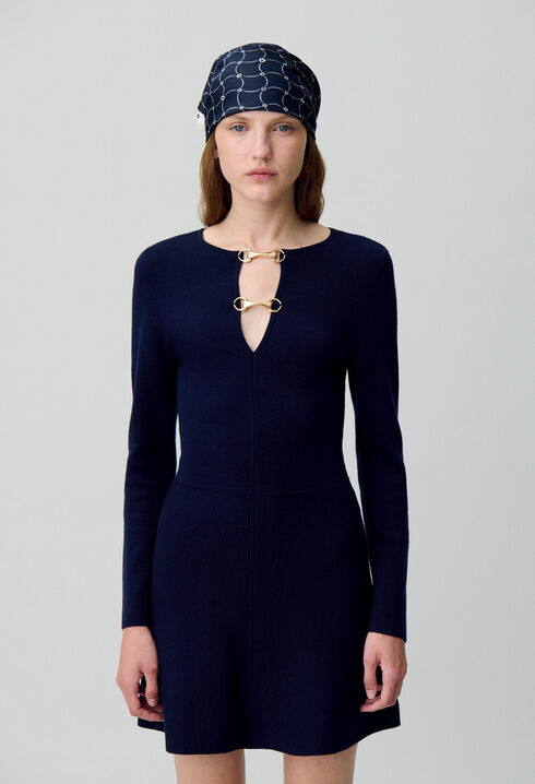 Tailliertes Strickkleid