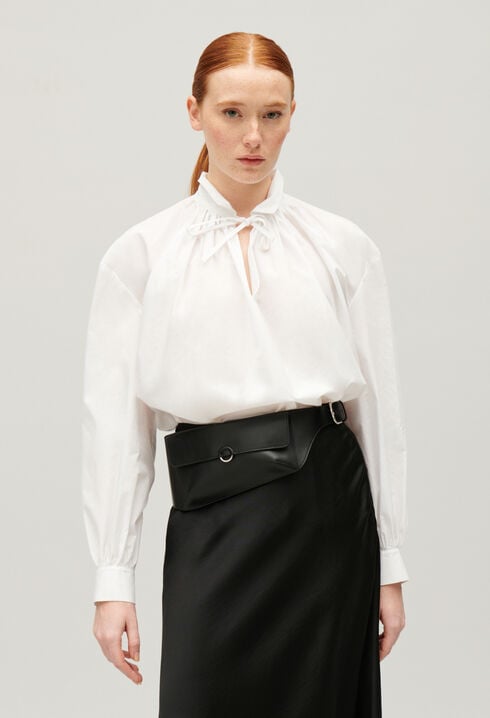 Gürteltasche aus schwarzem Leder