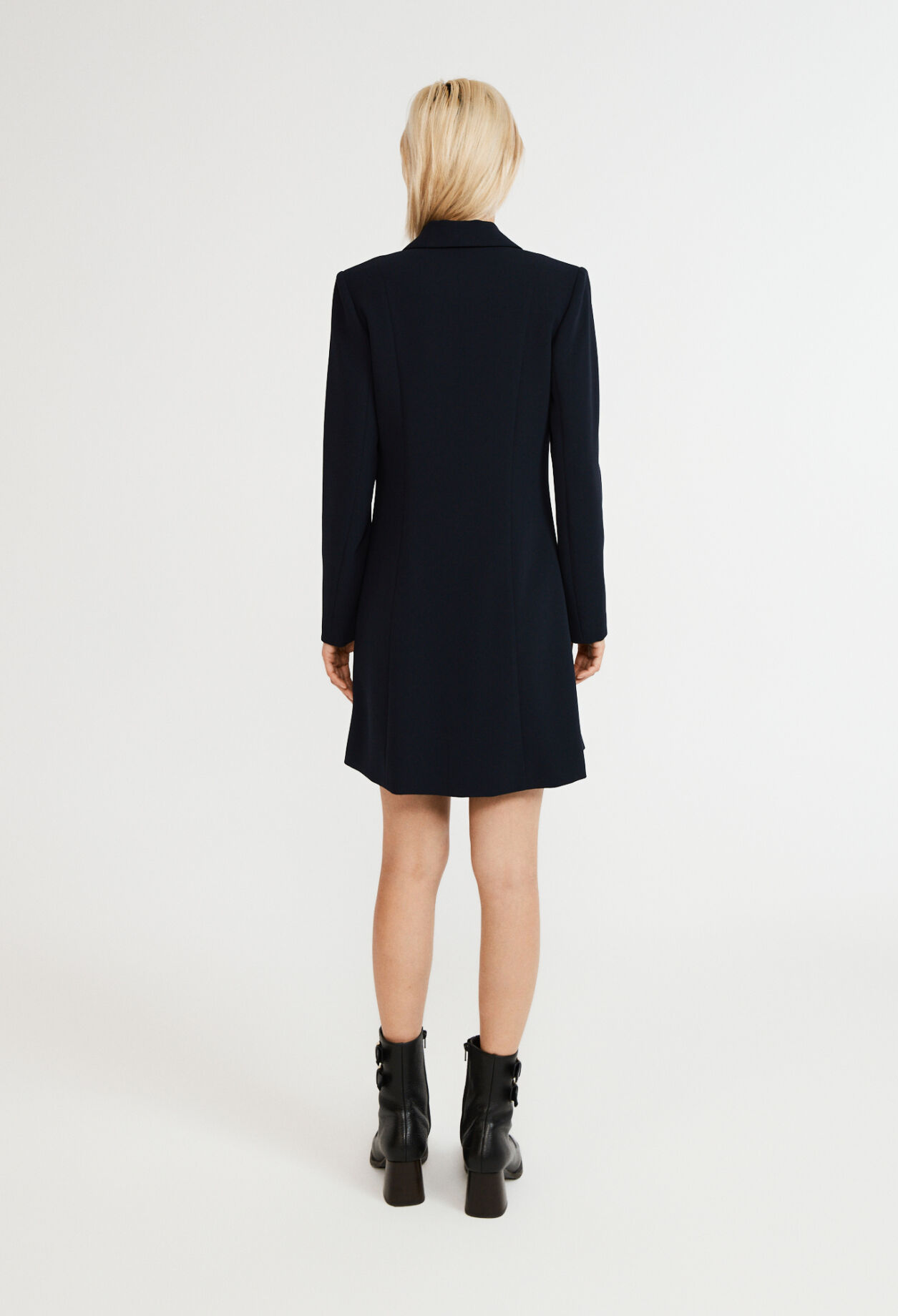 Kleid Jackenstil doppelt geknopft
