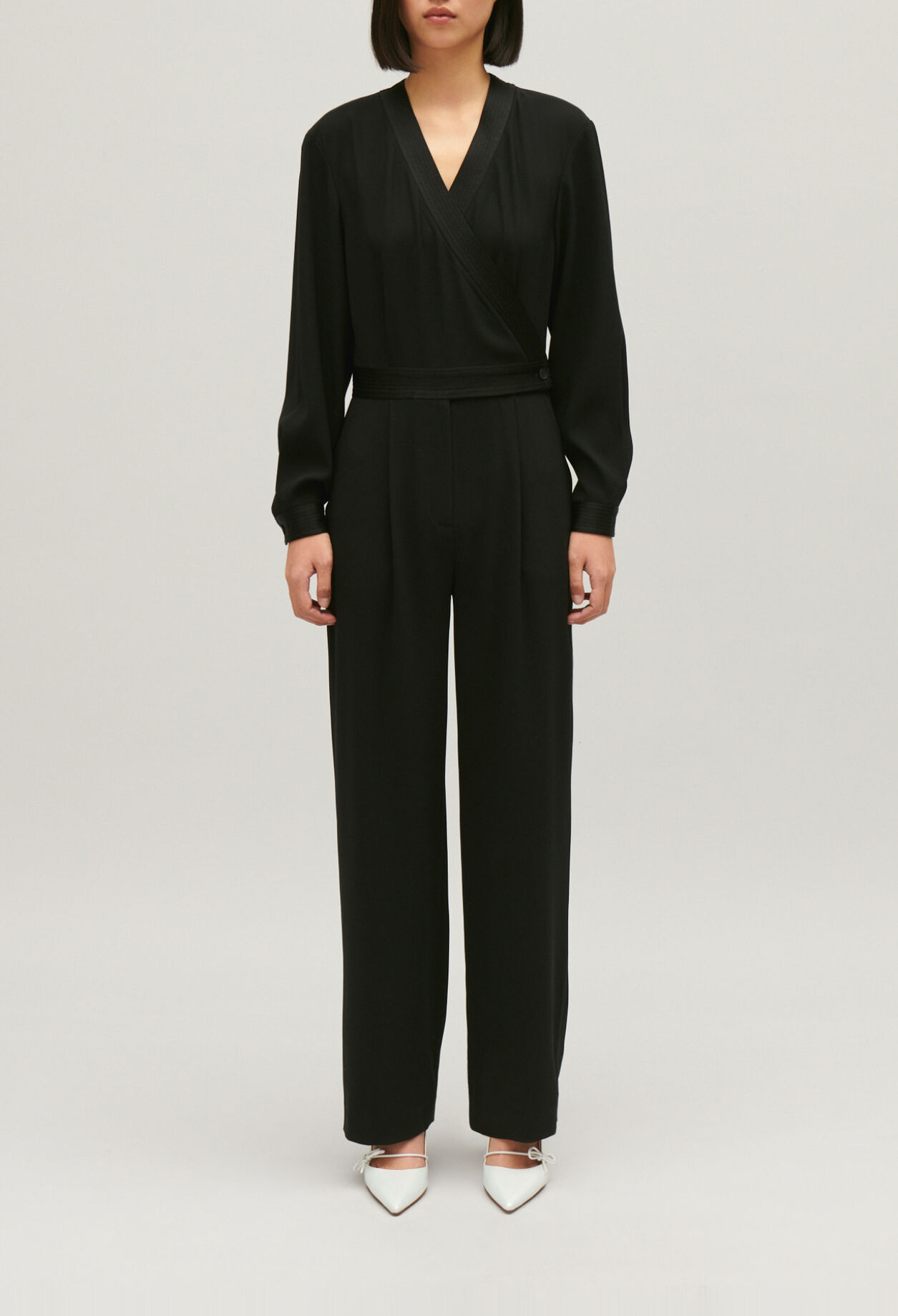 Schwarzer Jumpsuit