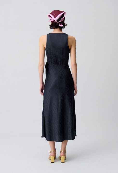 Fließendes Maxikleid