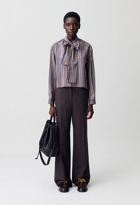 Gestreifte Lavalliere-Bluse