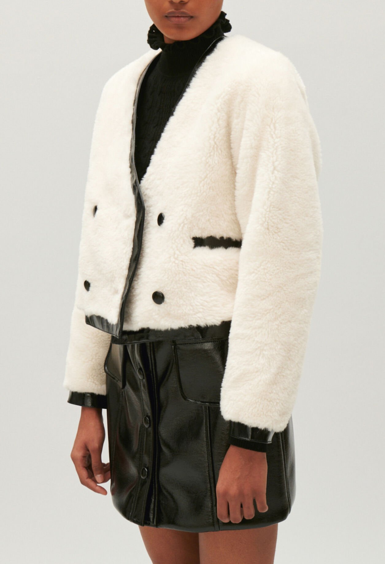 Weite Jacke aus Kunstpelz