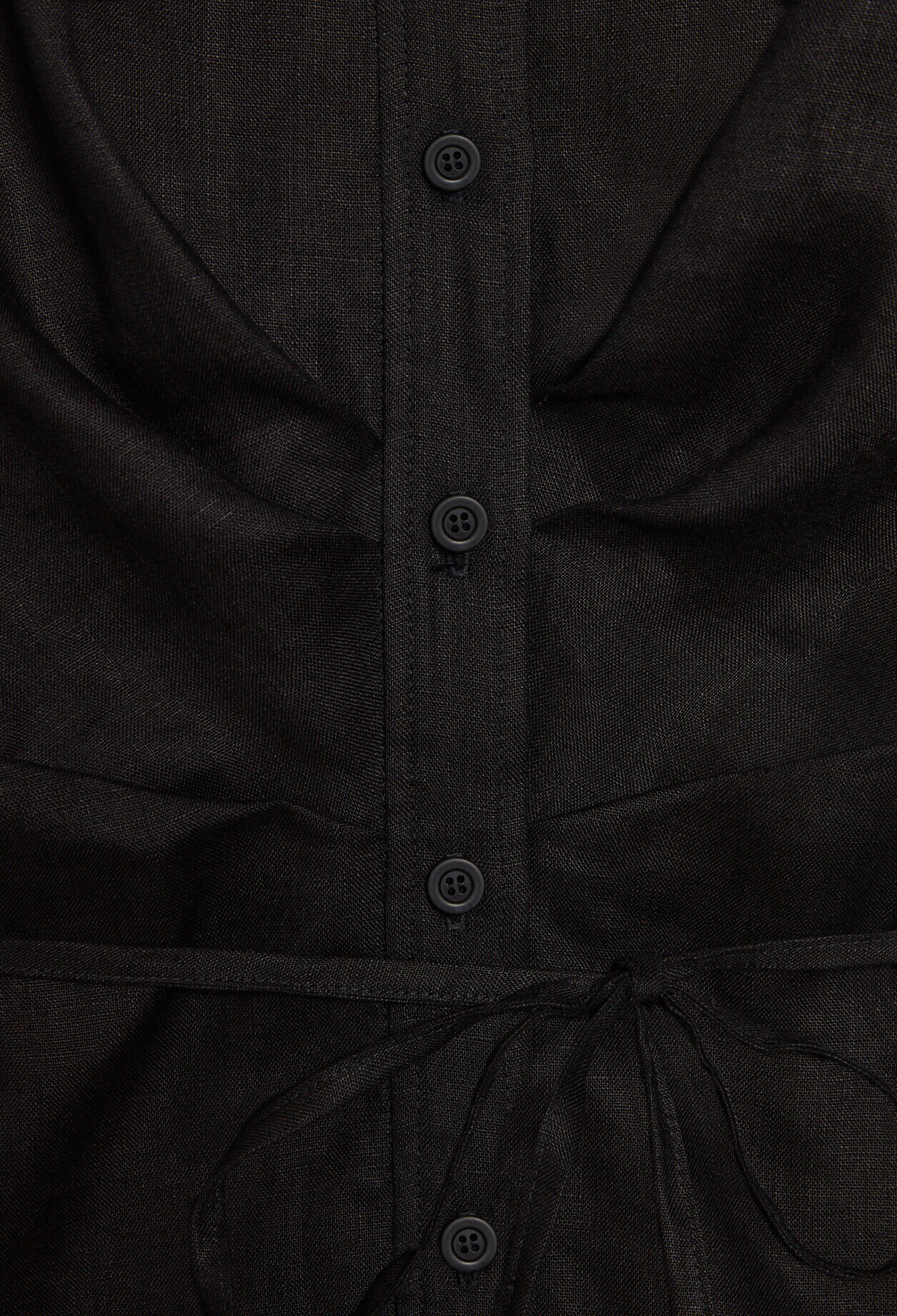 Kurzes Kleid aus Leinen