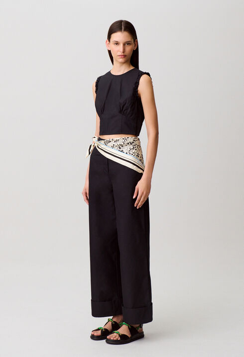 Kurzes Top mit Volants