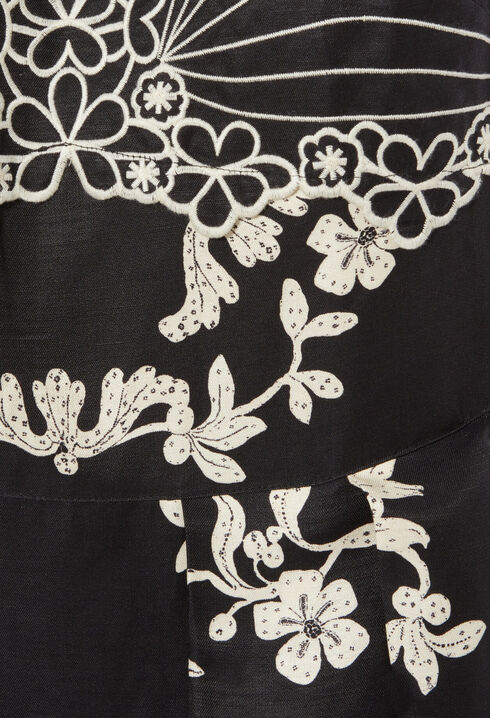 Tr&auml;gerkleid mit Blumenstickerei