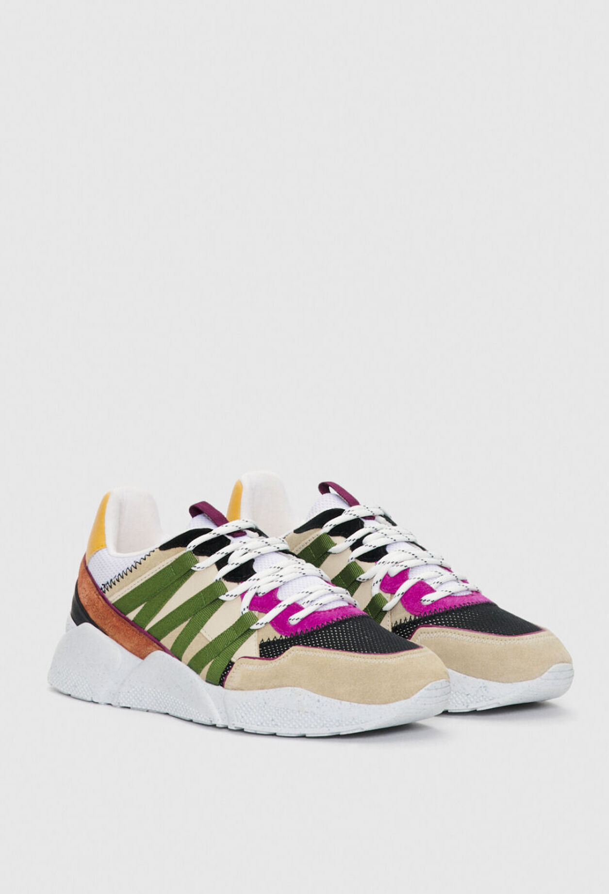 Grafische Sneakers  Öko-Leder