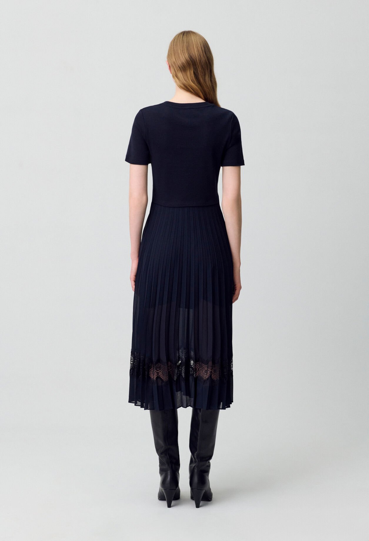 Zweifarbige Kleid in Schwarz und Marine 