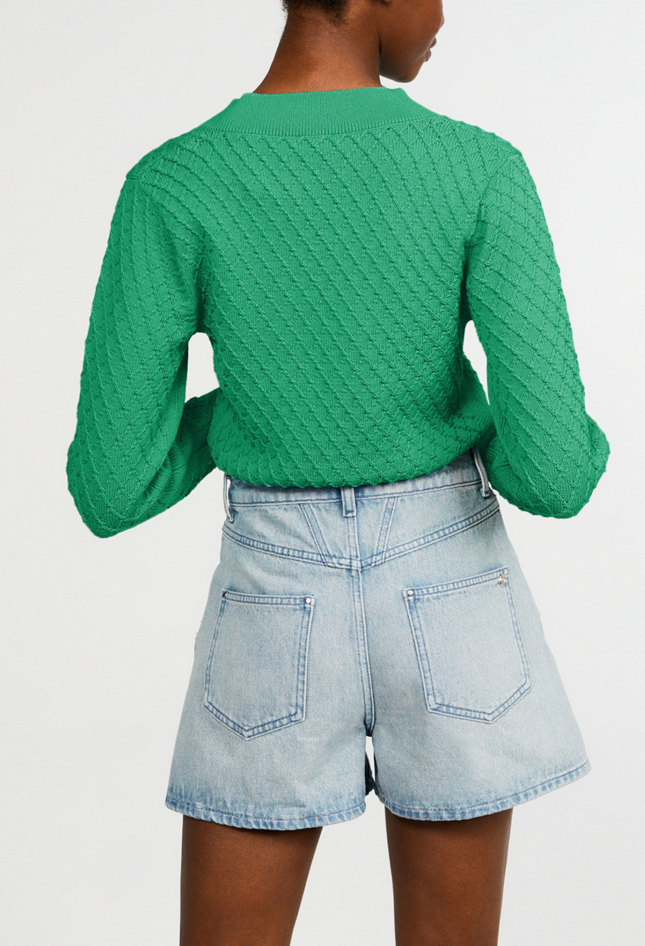 Kurzer Pullover