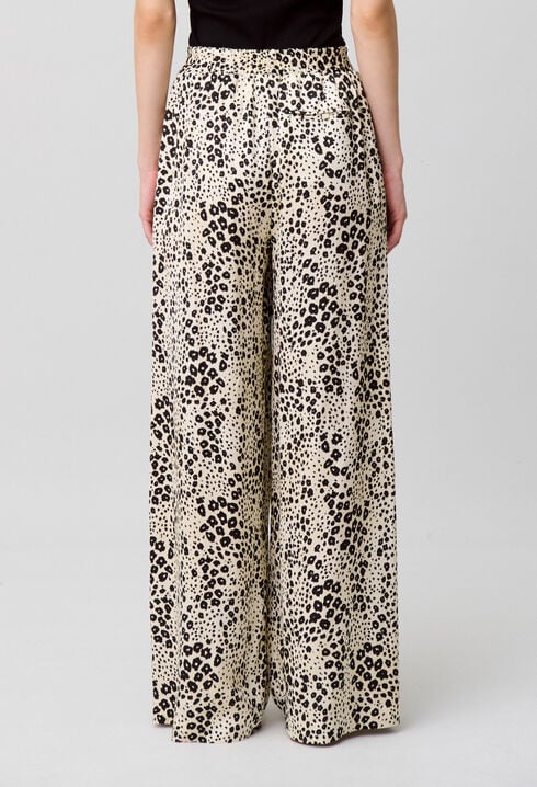 Satinhose mit Animal-Print