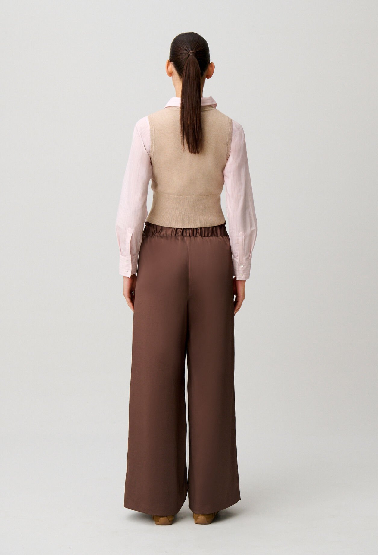 Flie&szlig;ende Satinhose