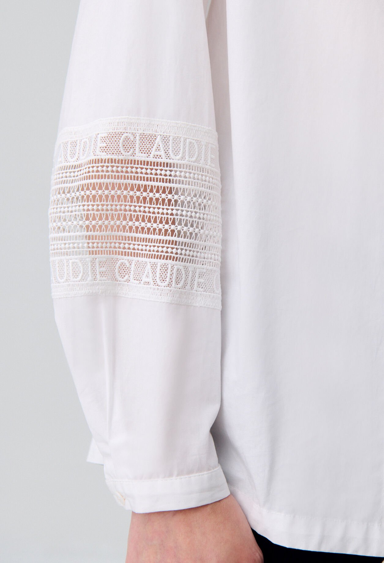 Baumwollbluse mit Rüschenkragen