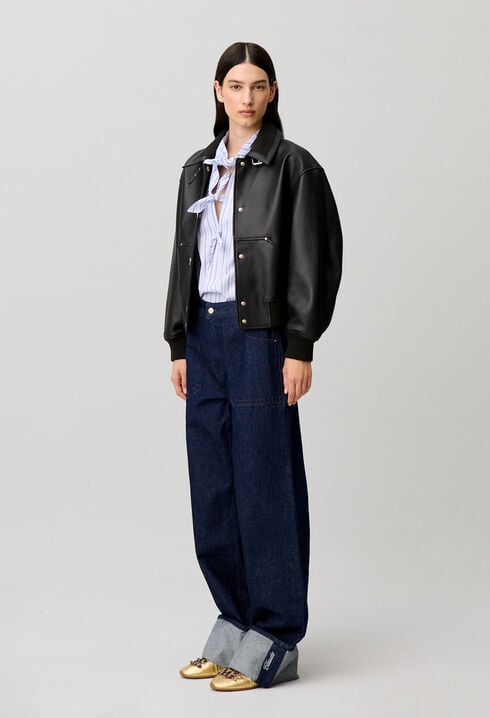 Weite Jeans, bestickter Umschlag