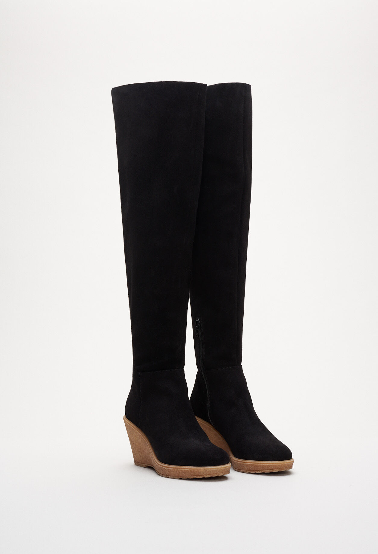Overkneestiefel mit Plateausohlen