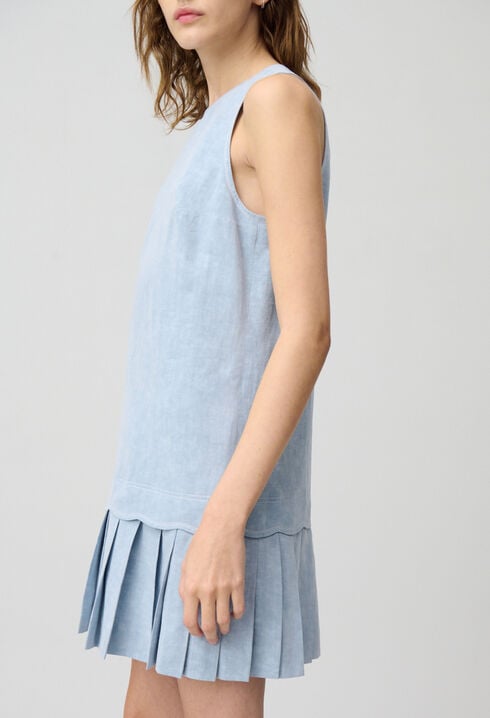 Ärmelloses kurzes Kleid