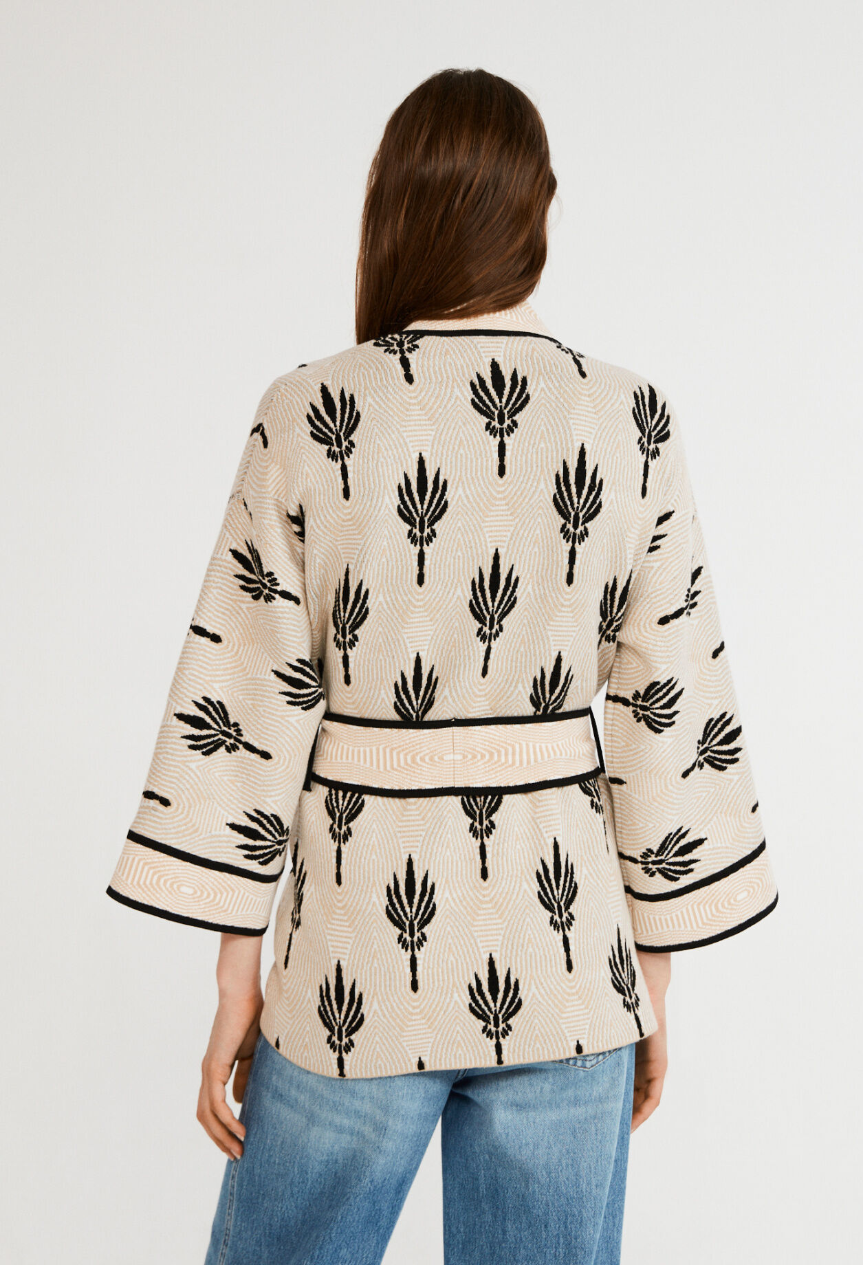 Leichte Jacke mit langen Ärmeln