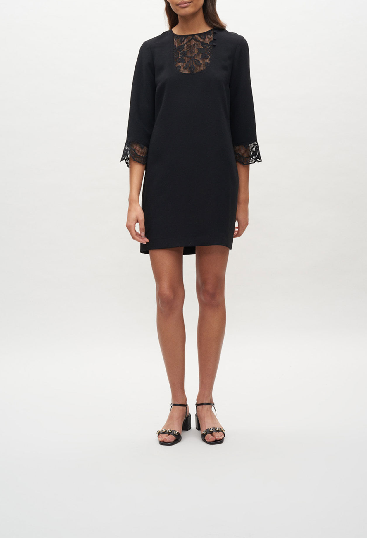 Kleid mit Spitzenabschlüssen