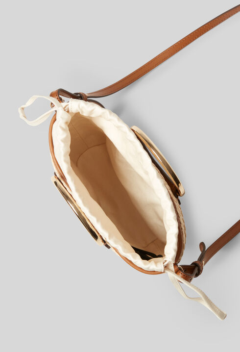 Kleiner Korb mit Ringanhänger