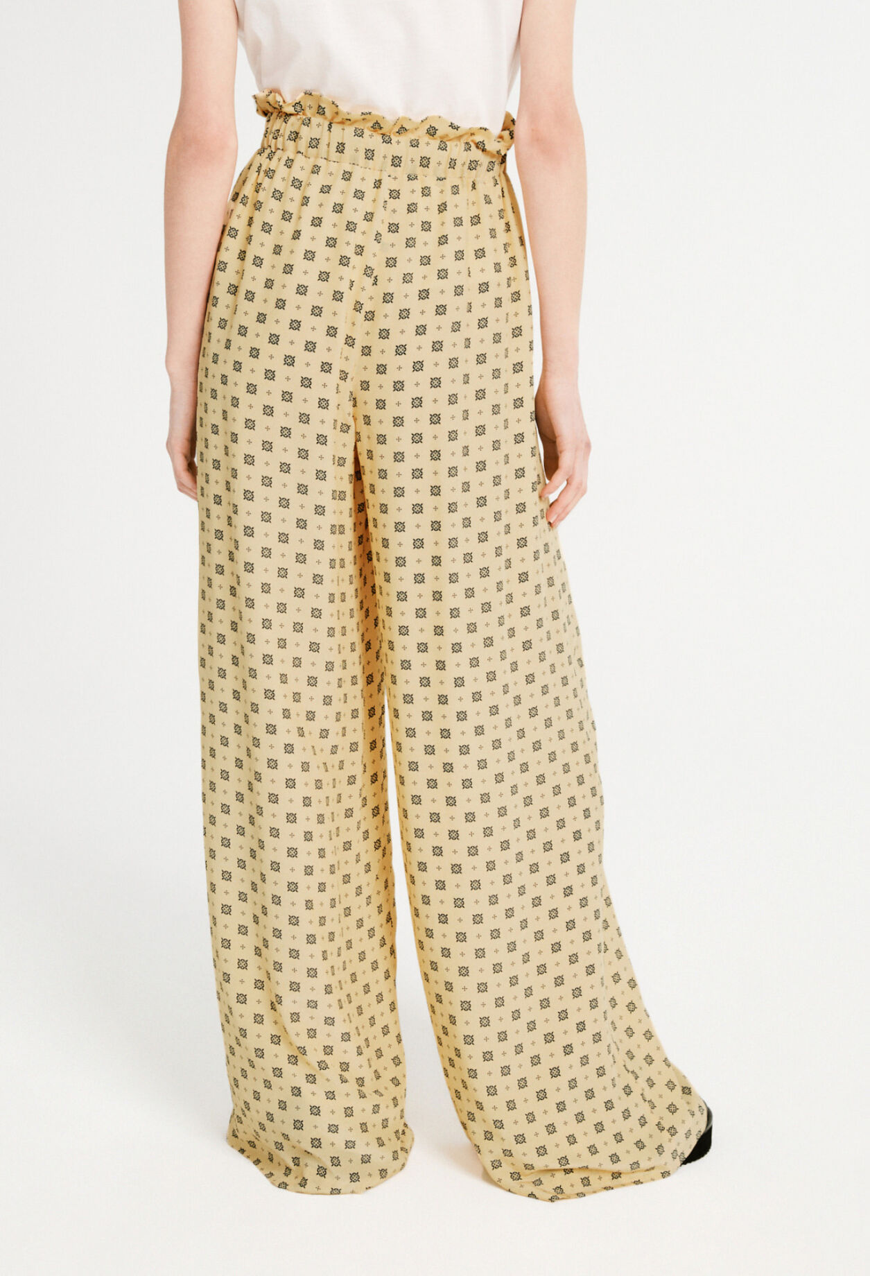 Fließende Hose