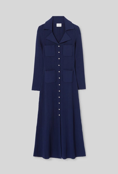 Knielanges Strickkleid