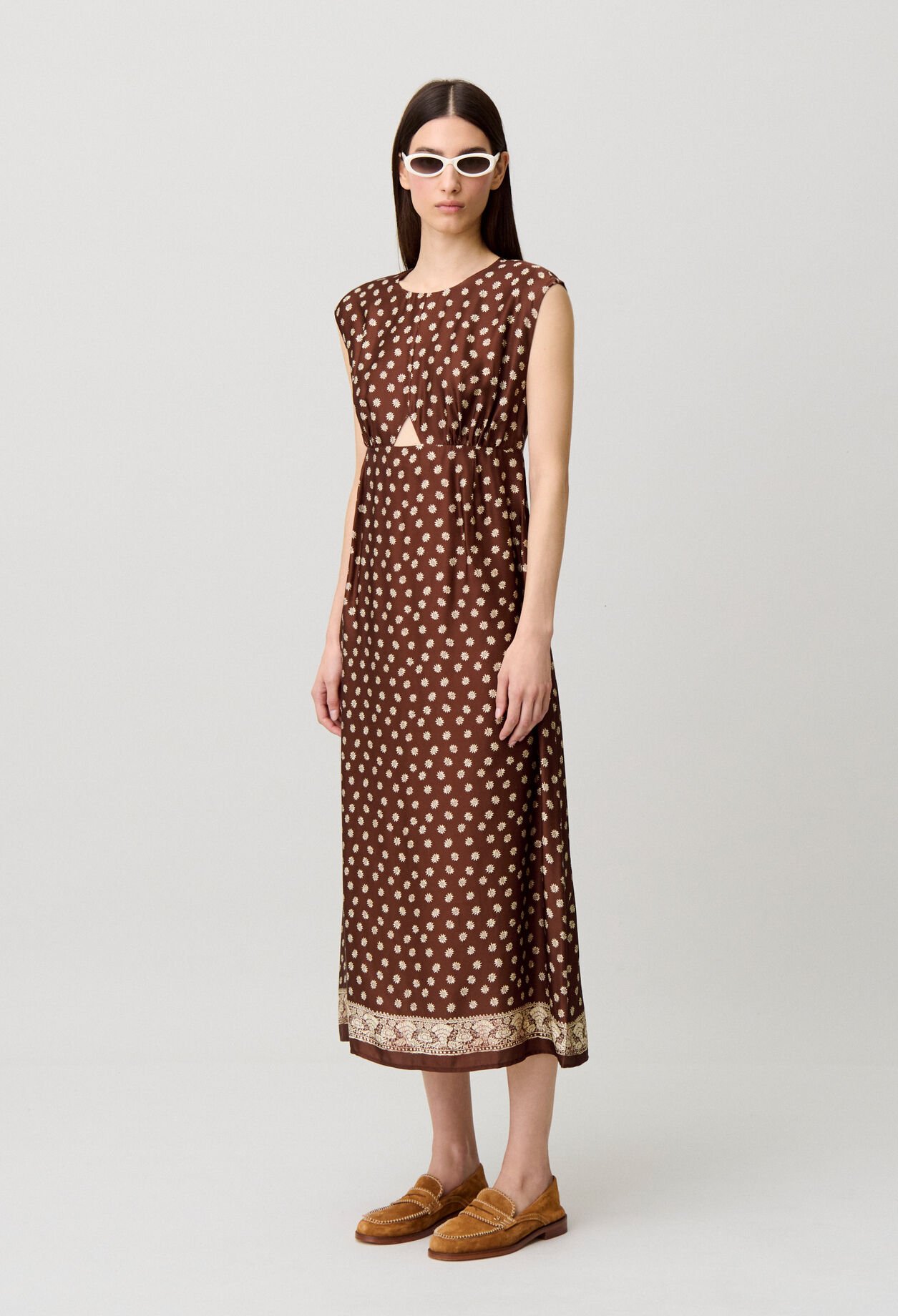 Langes bedrucktes Kleid