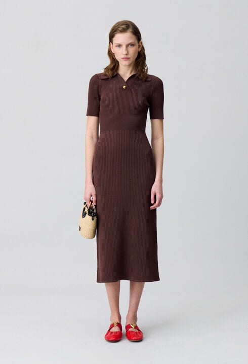 Knielanges Strickkleid