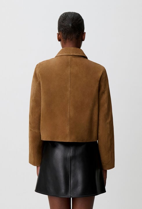 Kurze Wildlederjacke