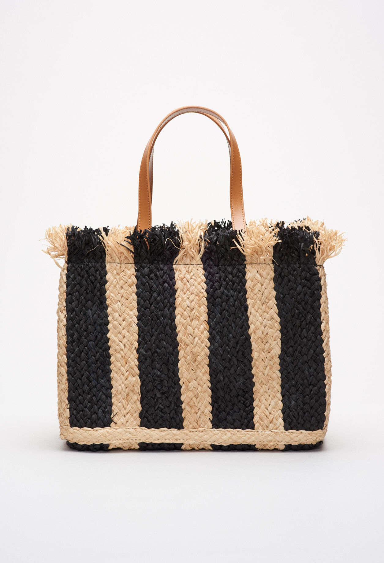 Tasche aus Stroh und Leder