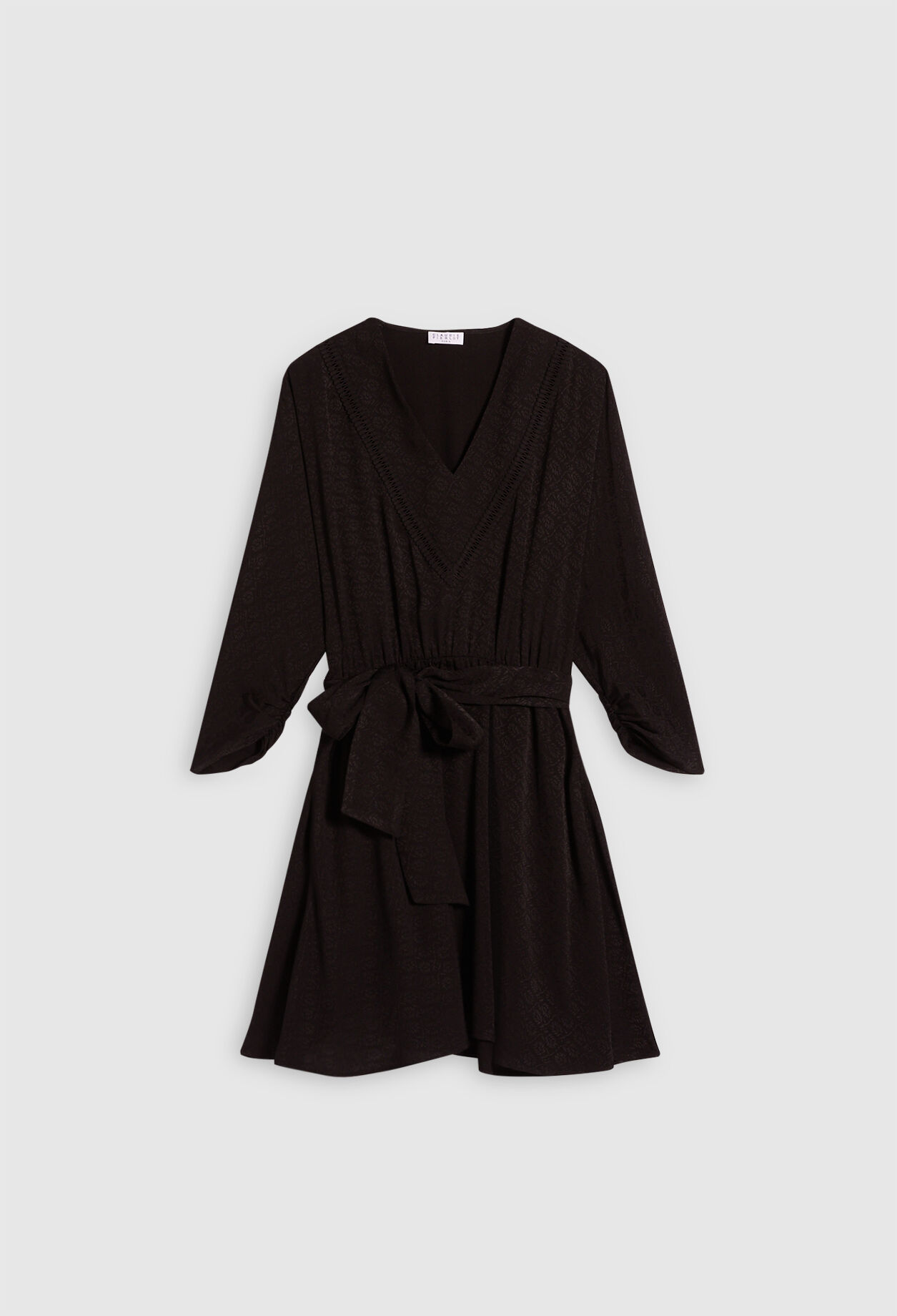 Tailliertes Kleid