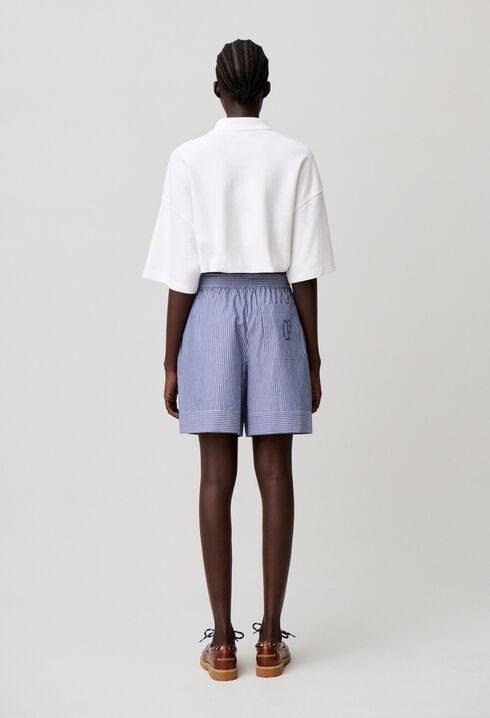 Kurze gestreifte Shorts
