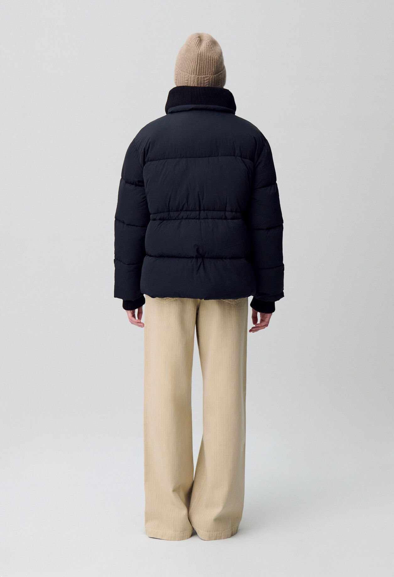 Kurze Daunenjacke