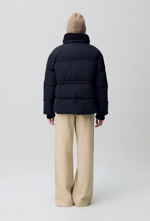Kurze Daunenjacke