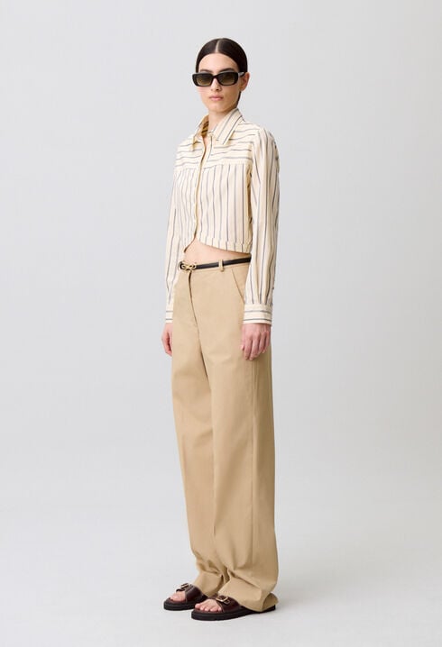 Gestreiftes Hemd mit kurzem Schnitt